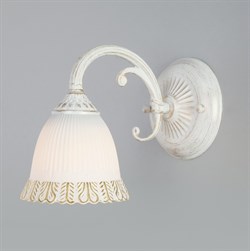 Eurosvet Классическое бра со стеклянным плафоном 60107/1 белый с золотом a045769 - фото 111726