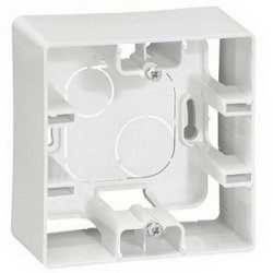 Legrand Etika белый коробка ка/накл монтаж 1-ая 672510 - фото 61674