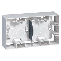Legrand Etika белая коробка ка/накл монтаж 2-ая 672530 - фото 61676