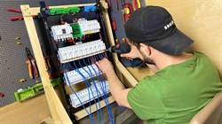 Работы по сборке 54 модульного щитка - фото 62580