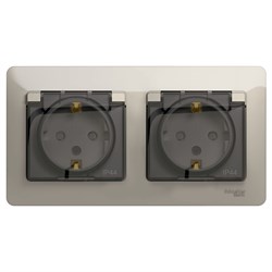Glossa молочный розетка 2-ая с заземлением, со шторками, в сборе, IP44 GSL000947 - фото 71967