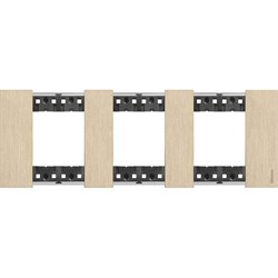 BTicino Living now Золото рамка немецкий стандарт 3 поста (2+2+2 мод) KA4802M3ZW - фото 73050