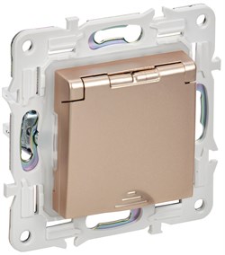 IEK SKANDY Песочный Розетка с/з с защитными шторками и крышкой 16А IP44 SK-R11Sa SK-R16-16-44-K98 - фото 74046