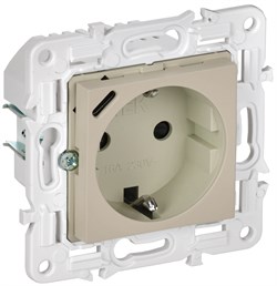 IEK SKANDY Бежевый Розетка с/з с защитными шторками 16А с USB C 18Вт SK-R17B SK-R14-16-U14-018-K10 - фото 74276