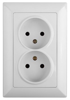 Intro Розетка Solo 4-204-01 без заземления двойная 2х2P, 16А-250В, IP20, СУ, белый Б0053666 - фото 76246