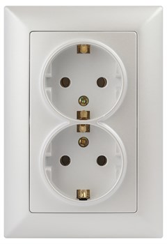 Intro Розетка Solo 4-205-06 с заземлением двойная 2X2P+E Schuko, 16А-250В, IP20, СУ, перламутр Б0053678 - фото 76501