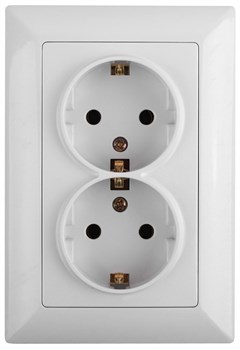 Intro 4-205-01 Розетка 2X2P+E Schuko, 16А-250В, СУ, Solo, Белый Б0043333 - фото 76705