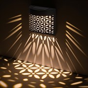 ЭРА Светильник уличный ЭРА ERAFS024-01 на солнечной батарее настенный Лепестки Б0057591