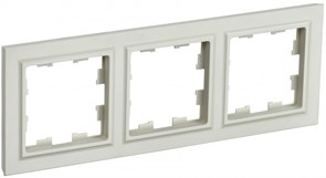 IEK Brite Base бежевый рамка 3 места BR-M32-K10