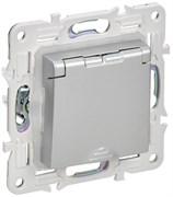 IEK SKANDY Серебряный Розетка с/з с защитными шторками и крышкой 16А IP44 SK-R11S SK-R16-16-44-K23