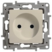 Legrand Etika слоновая кость розетка с заземлением, винт. клем. c защитой монт. лапок 672324