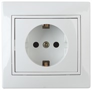 Intro Розетка Plano 1-202-01 с заземлением 2P+E Schuko, 16А-250В, IP20, СУ, белый Б0053874