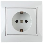 Intro 1Э-206-01 Розетка 2P+E Schuko со шторками, 16А-250В, СУ, б.л., Plano, белый (10/200/2000) Б0038831